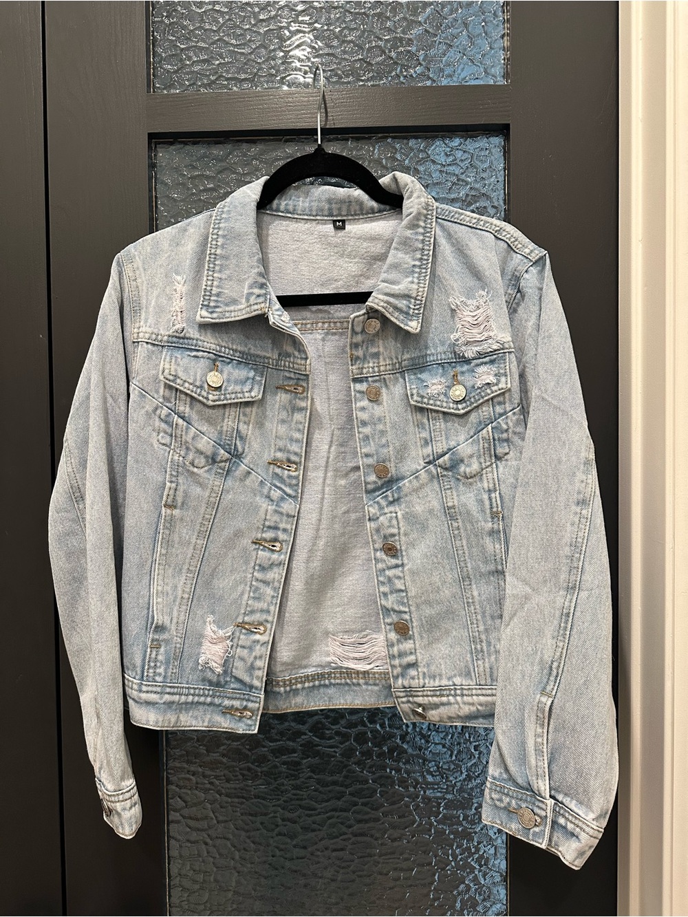 Light Wash Distressed Denim Jacket Women’s Medium Oversized Jean Jacket